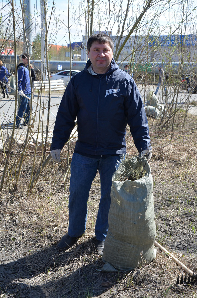 Сотрудники ОАО «Тюменская энергосбытовая компания» вышли на субботник