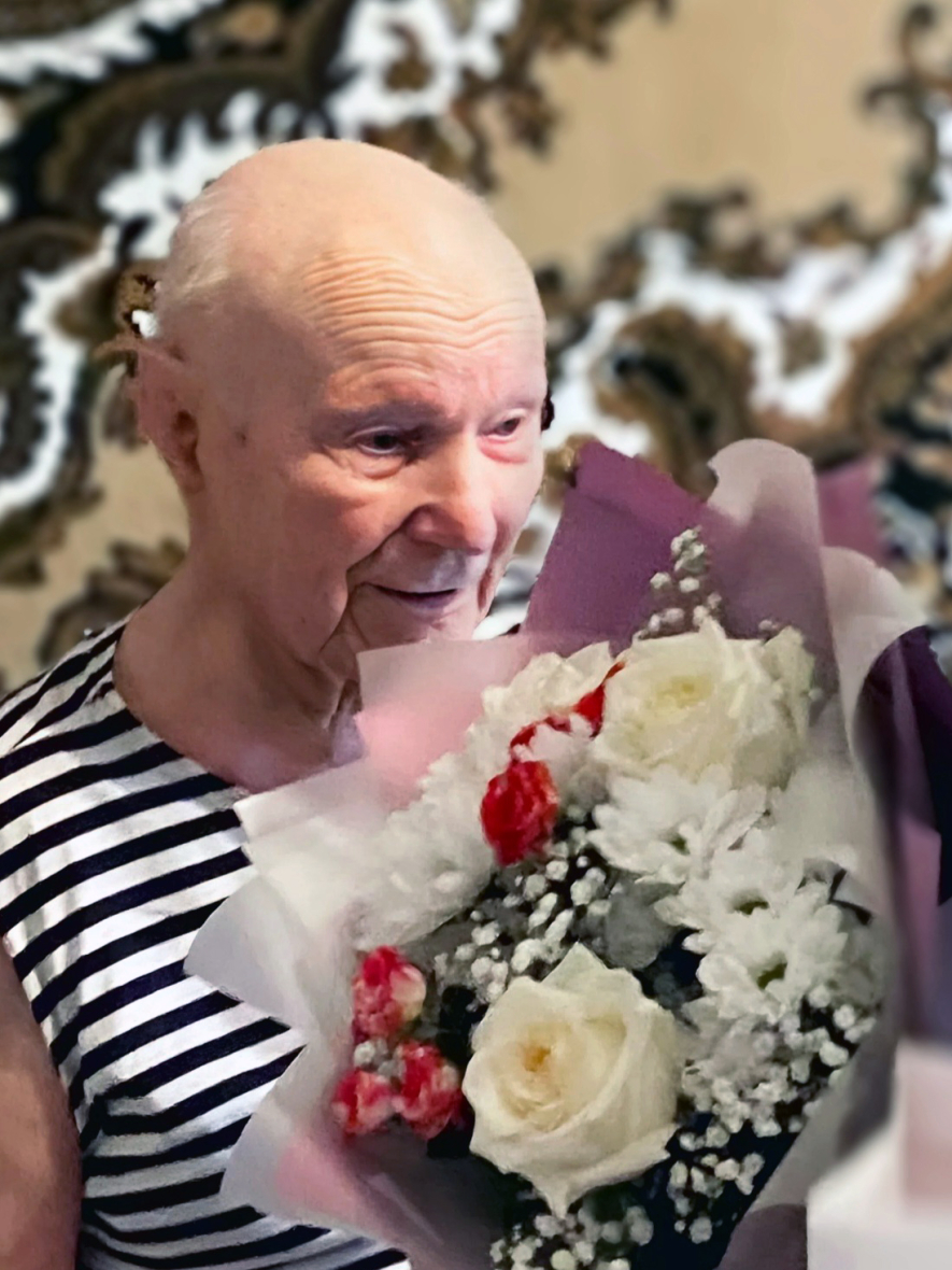 Петр Вожжев 103 года.jpg